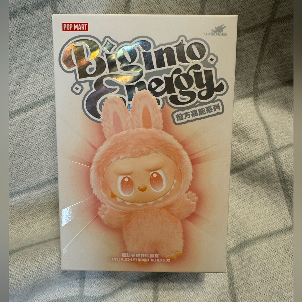 Labubu - UNOPENED  Big Into Energy Hope - BRAND NEW!!!